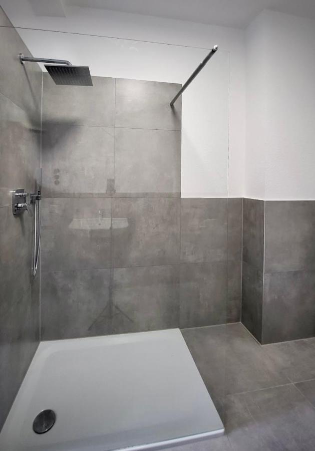 Ferienwohnung Jonathan コブレンツ エクステリア 写真